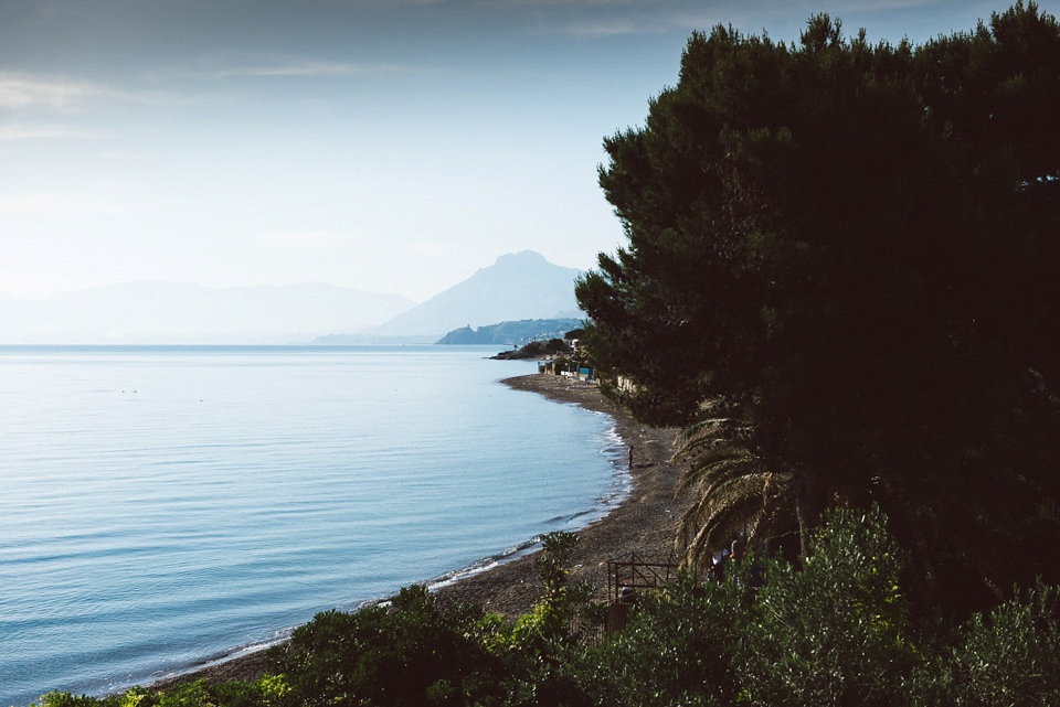 A glamorous Italian seaside wedding, photography by Ed Godden.