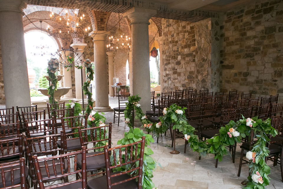 An Effortlessely Elegant Florida Wedding in Shades of Pretty Peach