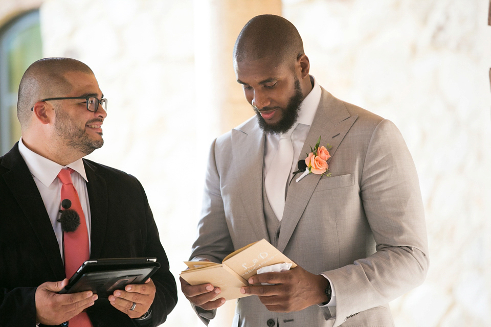 An Effortlessely Elegant Florida Wedding in Shades of Pretty Peach