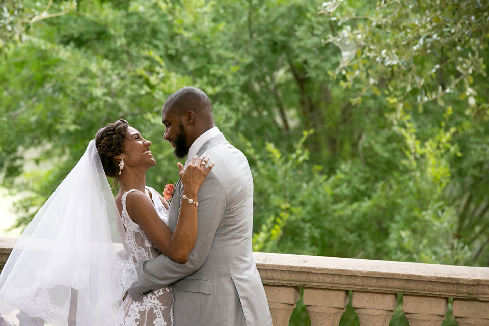 An Effortlessely Elegant Florida Wedding in Shades of Pretty Peach