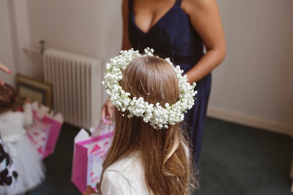 Bride Amy wears a Belle & Bunty Gown for her pretty rustic wedding with 1000 paper cranes. She and her husband David met via the Guardian Soulmates online dating site.