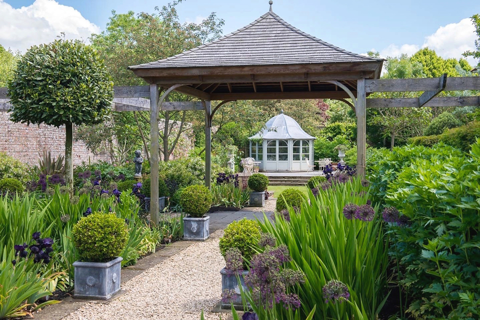 Wickham House - an elegant Georgian wedding venue in Berkshire.