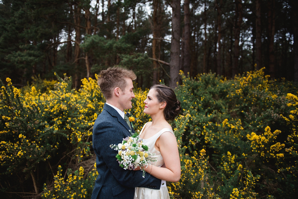 A 1950's vintage dress for a yellow and green Humanist tipi wedding in Scotland. Images by Mack Photo.