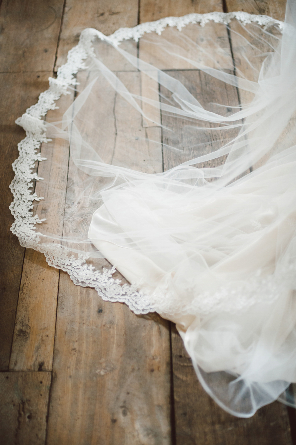 A joy filled barn wedding in shades of gold and pink, with a beautiful bride in a Stella York gown. Images by Mustard Yellow Photography.