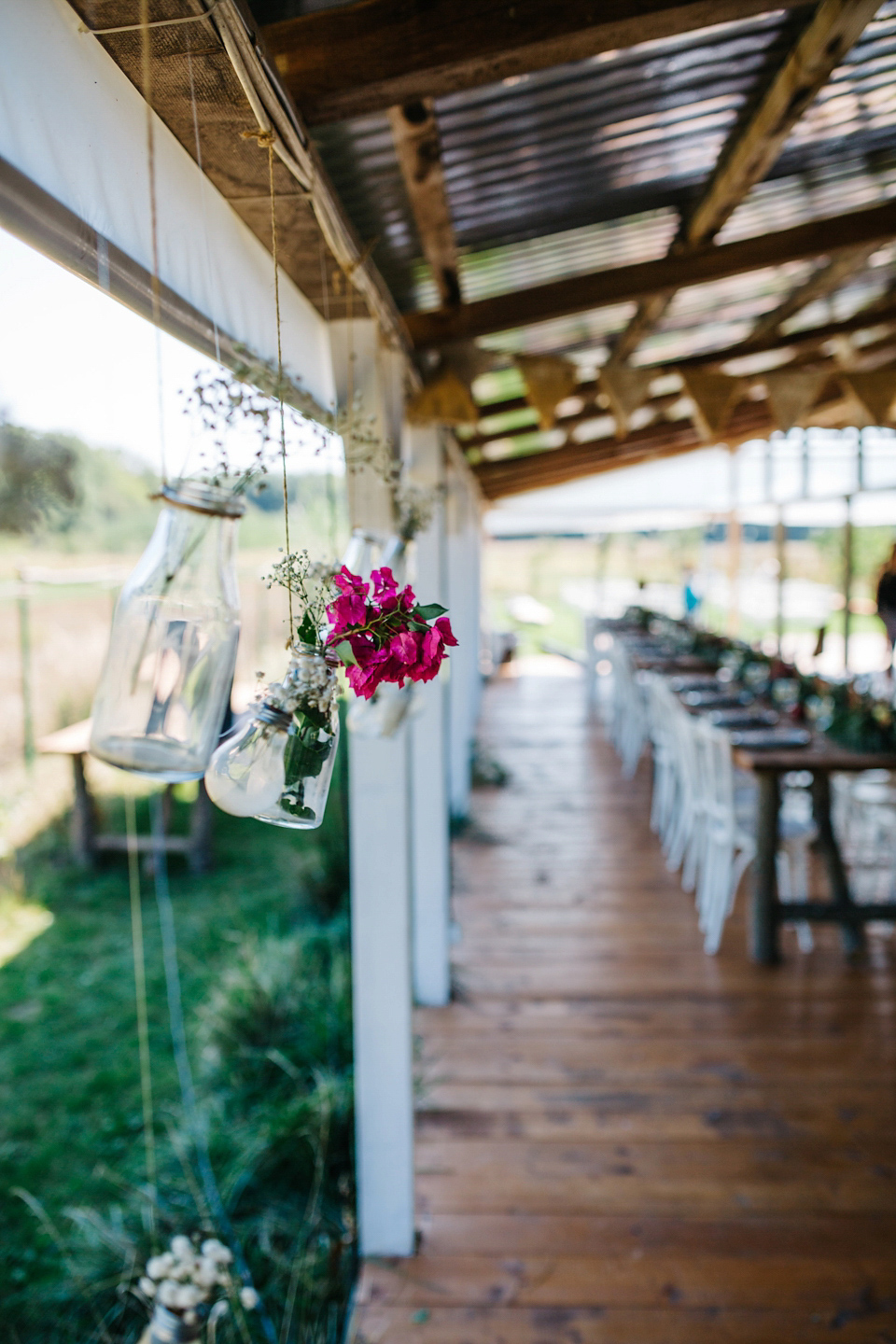 Laura wore a gown by Otilia Brailoiu for her Autumn wedding in the Romanian countryside. Images by Green Antlers Photography.