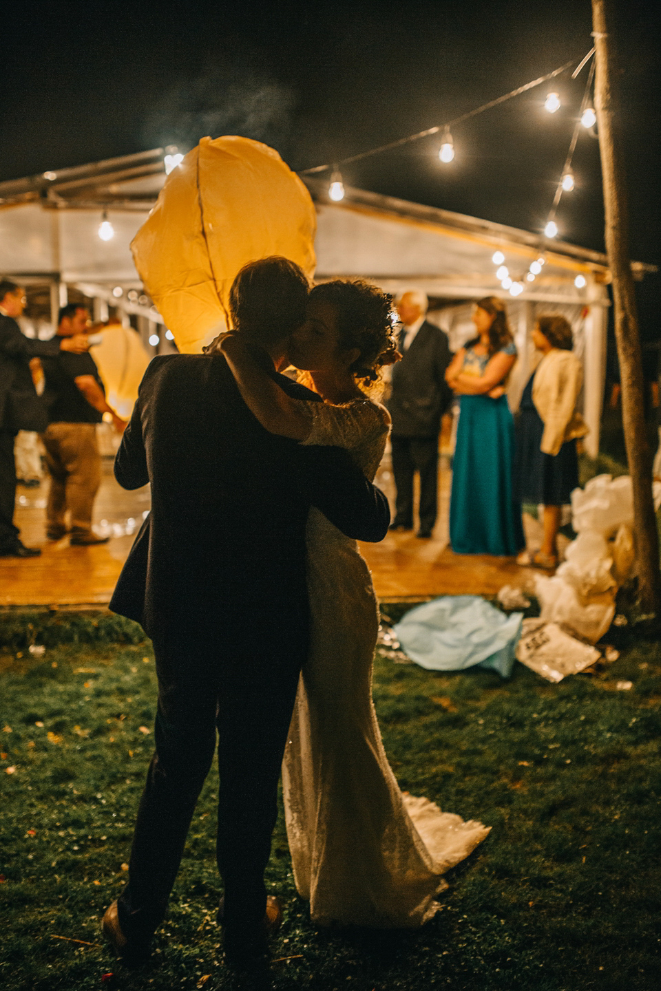 Laura wore a gown by Otilia Brailoiu for her Autumn wedding in the Romanian countryside. Images by Green Antlers Photography.