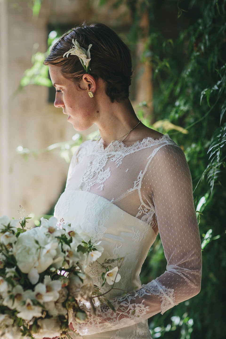 English country garden wedding elegance at Mapperton Gardens. Gowns by Belle & Bunty and floral styling by the wonderful Charlie Ryrlie of The Real Cut Flower Garden. Photography by Helen Lisk.