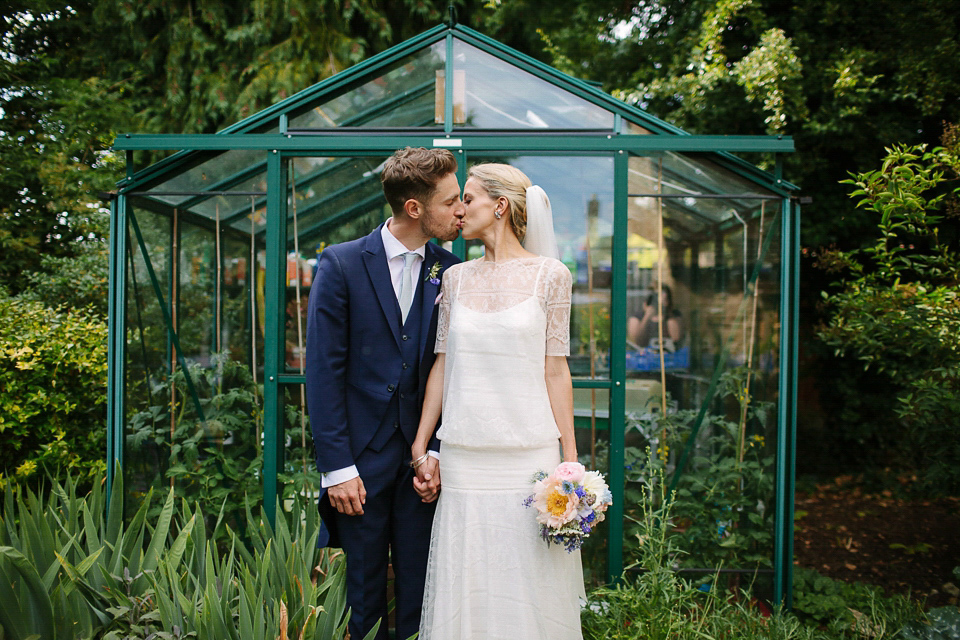 Dropped Waist Stephanie Allin Elegance for a Charming English Country Garden Wedding 21 wpid411306 stephanie allin english country wedding 34