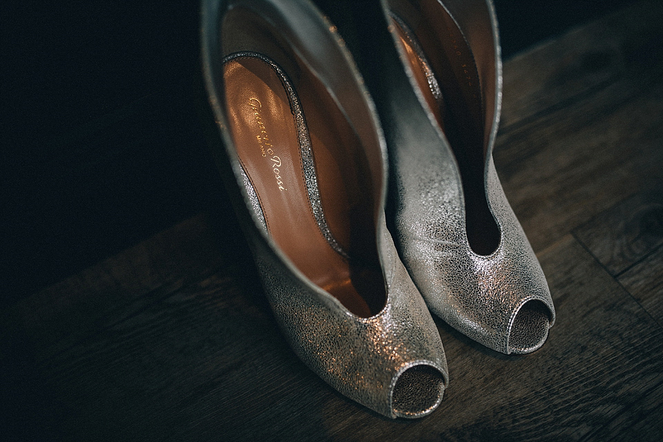 A Yorkshire barn wedding in the brightest shades of Autumn. Photography by Paul Santos.