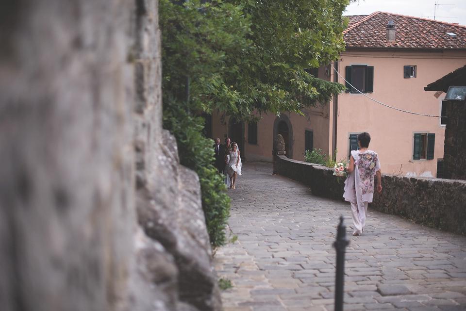 A Glamorous 1920's and Great Gatsby inspired wedding in Italy. Photogarphy by The Sweet Side.