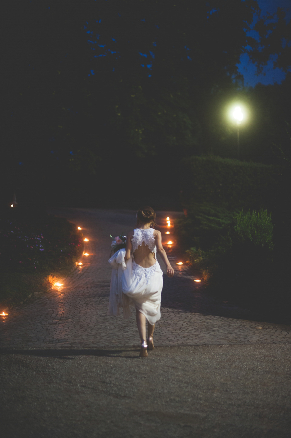 A Glamorous 1920's and Great Gatsby inspired wedding in Italy. Photogarphy by The Sweet Side.