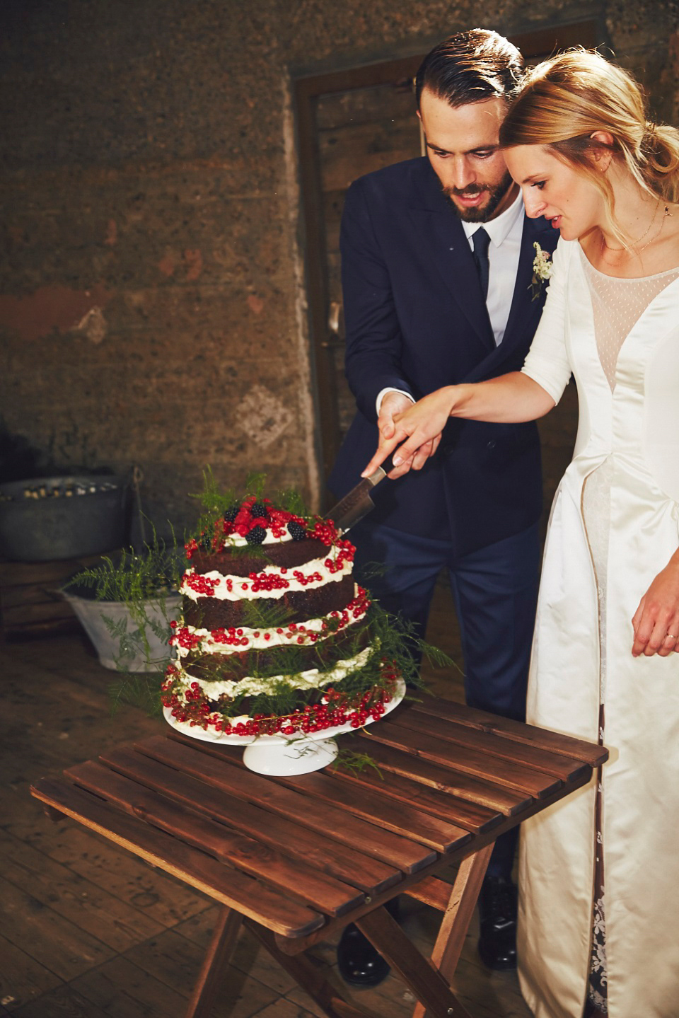 Bride Jessica wore two dresses for her modern, cool and contemporary London wedding, styled to perfection by Liz Linkleter.