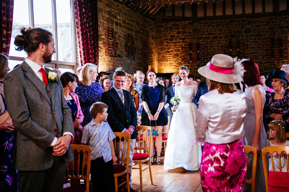 An elegant and relaxed homespun barn wedding in the Sussex Downs. Photography by Sarah Legge.
