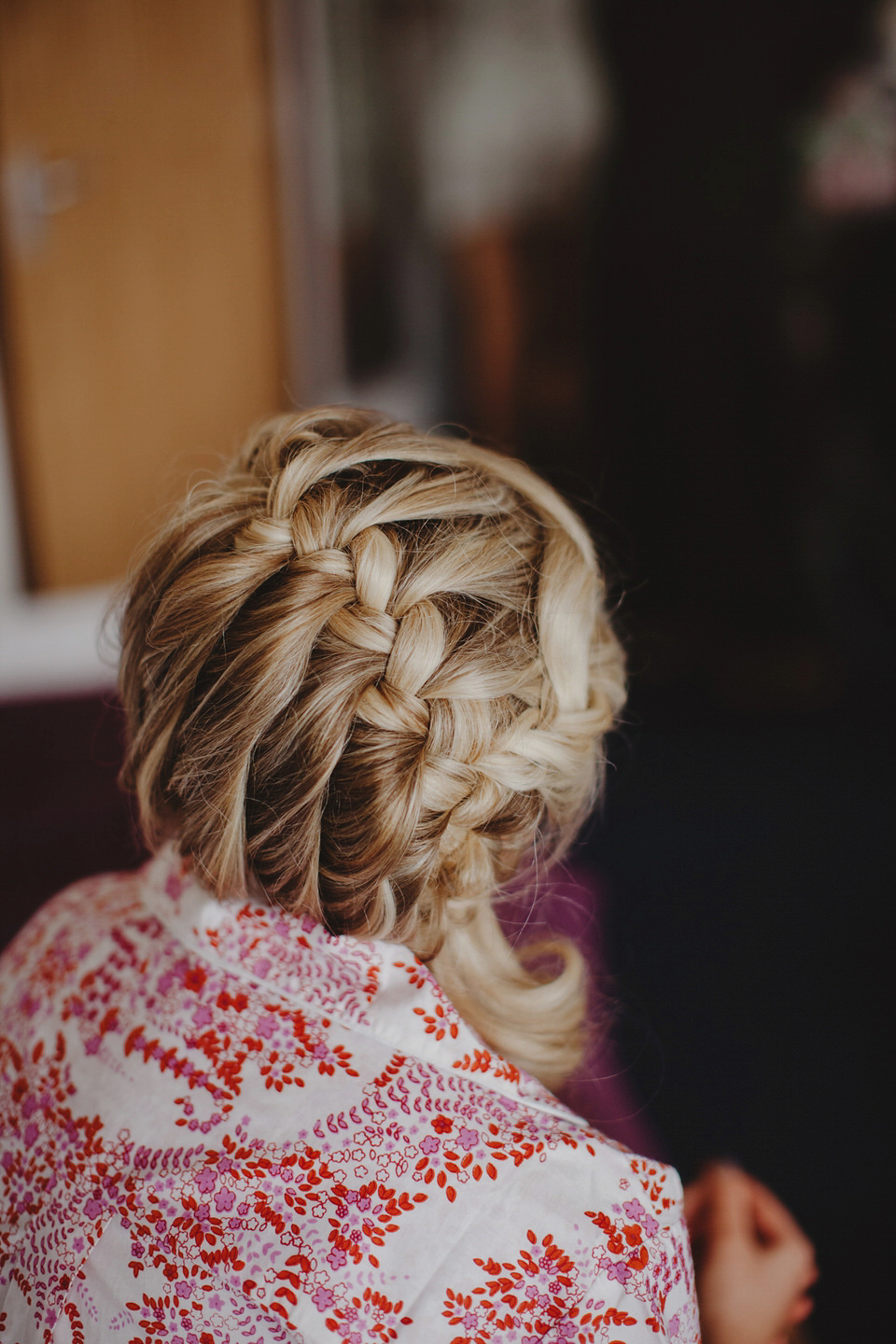 A David Fielden gown for a relaxed and nature inspired Humanist wedding at Coo Cathedral in the Scottish Highlands. Photography by The Curries.