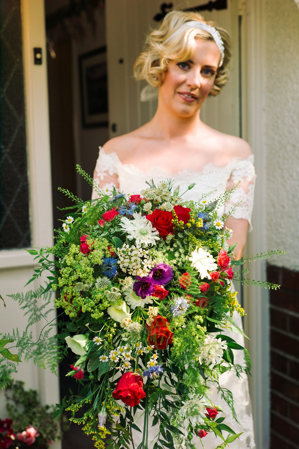 Temperley London for a colourful and elegant Autumn Barn Wedding. Photography by Helen Plus David.