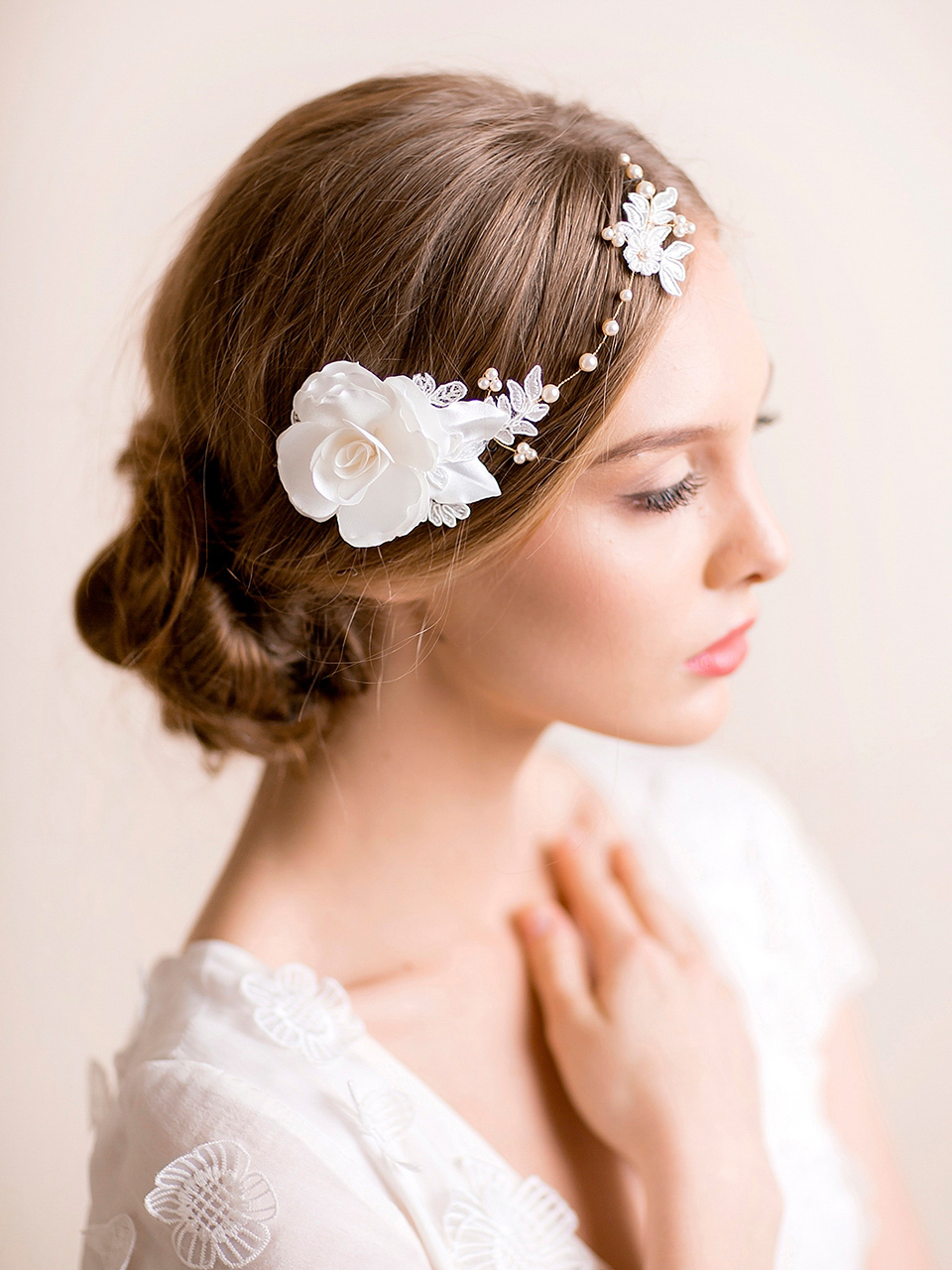 Florèntes - beautiful handmade floral headpieces for brides.