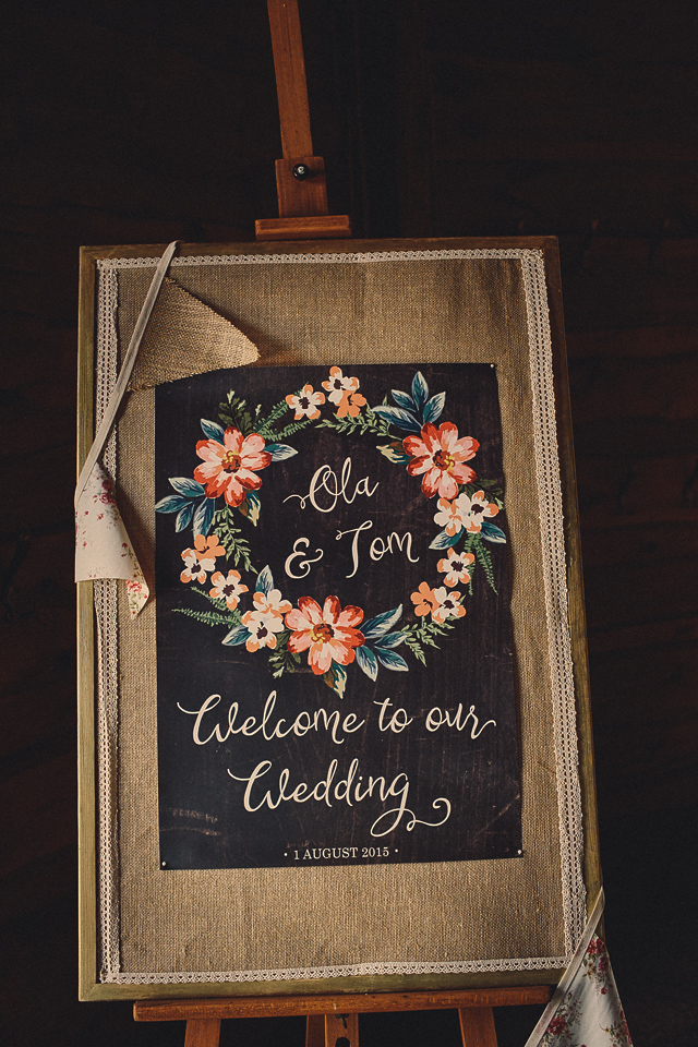 oit 1022 - A Rue de Seine Gown for a Rustic Outdoor Wedding in Poland oit-1022