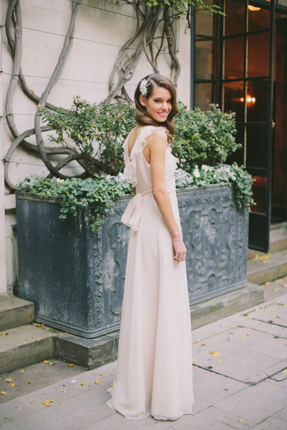 Wildflowers in the ciy - a bridal inspiration shoot sylted and conceived by Holden Bespoke. Images by M&J Photography.