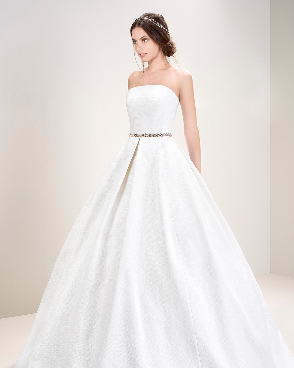 Simple wedding hot sale dresses 2017