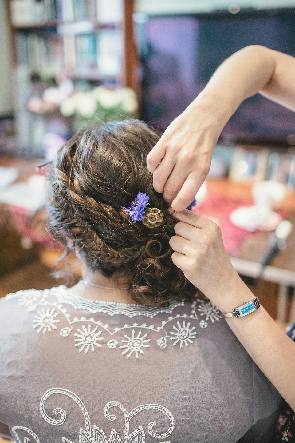 A modern Jewish wedding - the bride wears a gown by Wilden Bride. Photography by Kat Hill.