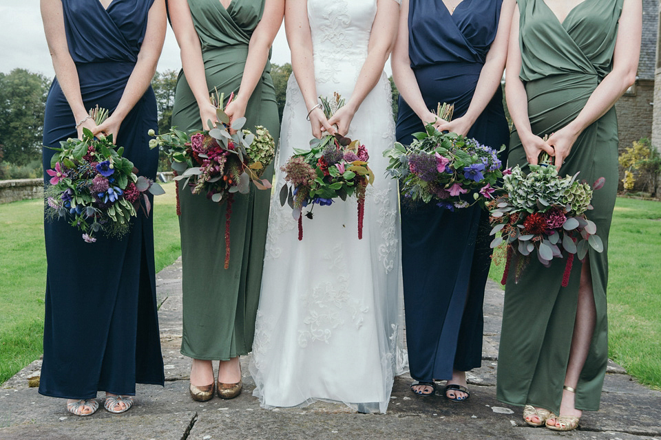 Pamela wore a gown by MiaMia for her Autumn wedding at Rowallan Castle in Scotland. Photography by Mirrorbox Photography.