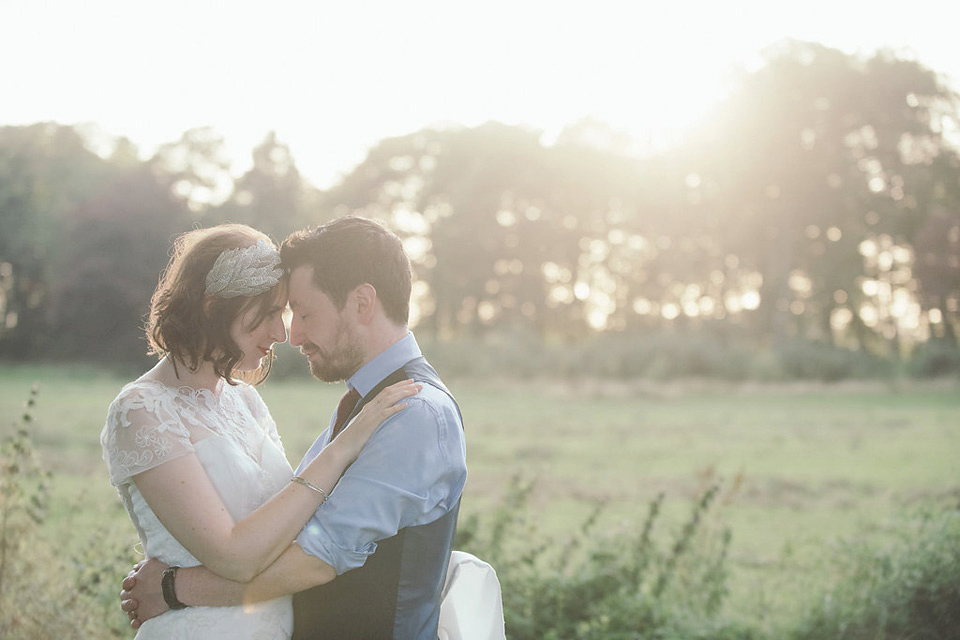 Pamela wore a gown by MiaMia for her Autumn wedding at Rowallan Castle in Scotland. Photography by Mirrorbox Photography.