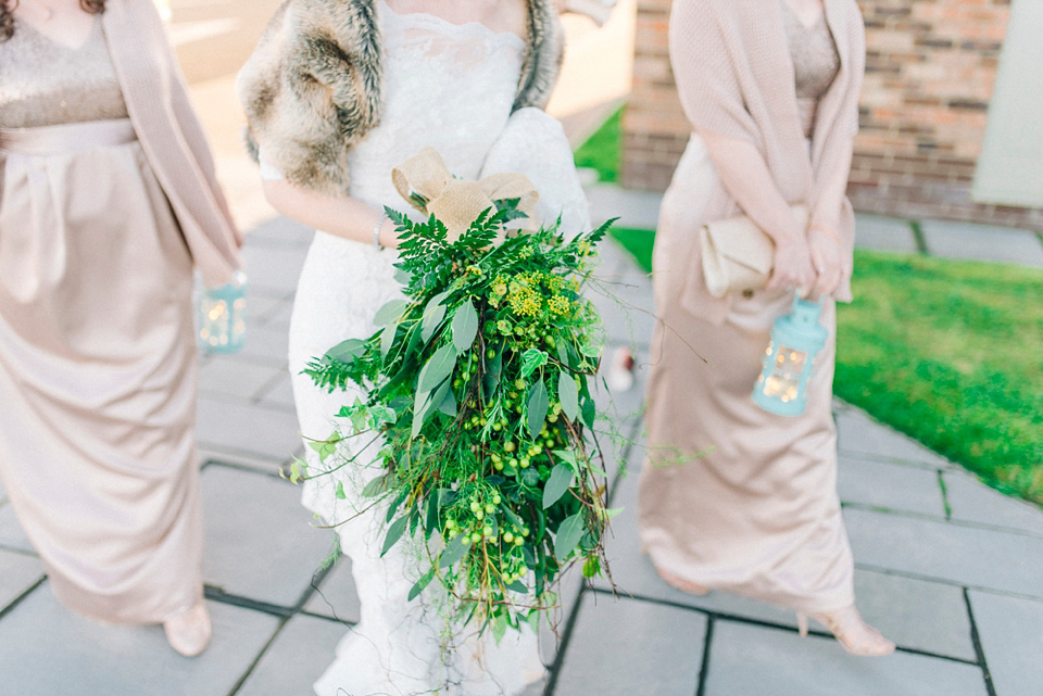 Mint, pink and golden snitches for a magical Autumn wedding in a treehouse. Photography by Sarah Jane Ethan.