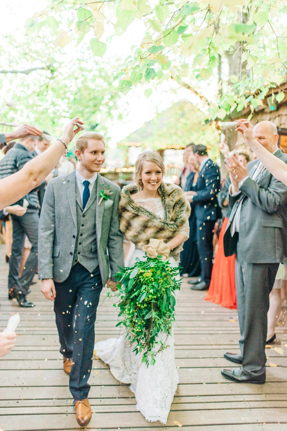 Mint, pink and golden snitches for a magical Autumn wedding in a treehouse. Photography by Sarah Jane Ethan.