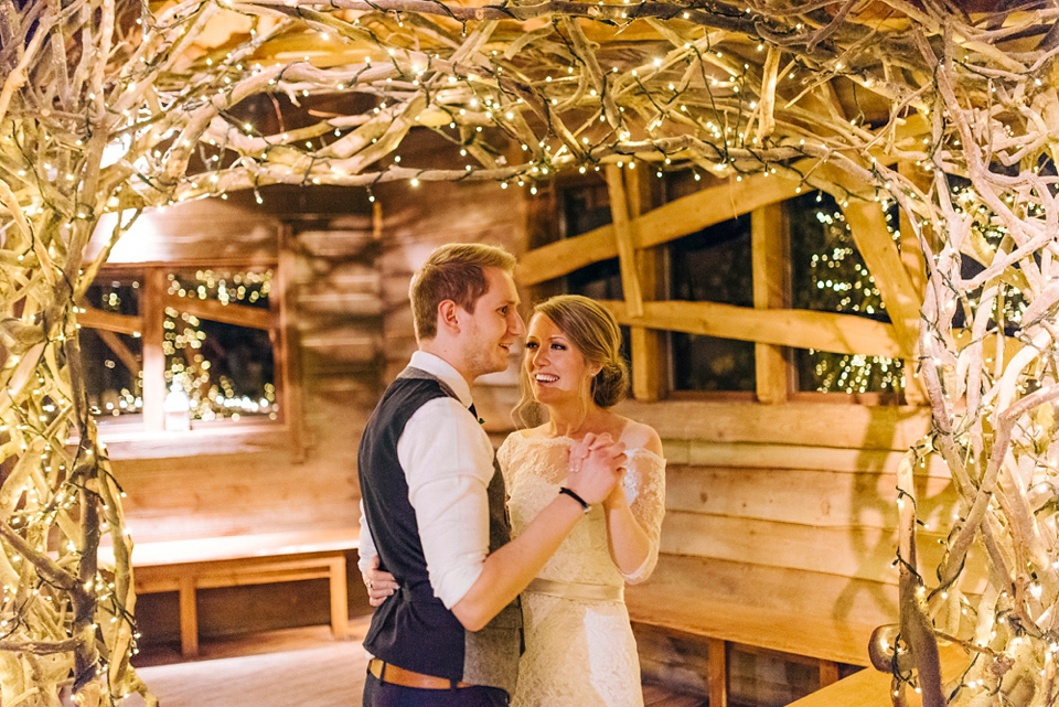 Mint, pink and golden snitches for a magical Autumn wedding in a treehouse. Photography by Sarah Jane Ethan.