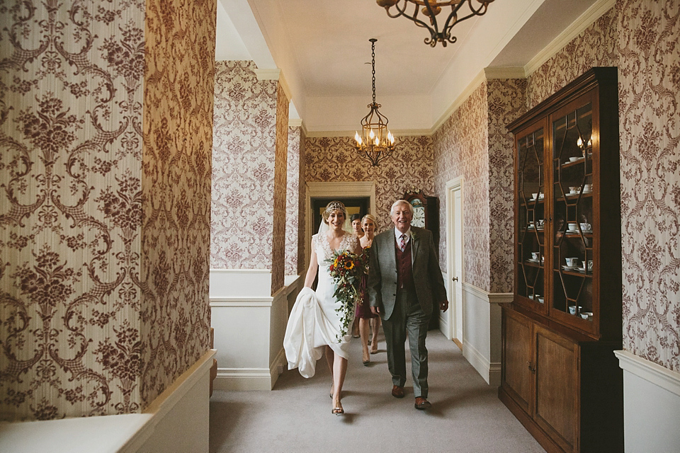 Sunflowers and rustic, Autumn shades for a handmade wedding in the Cotswolds. Photography by McKinley Rodgers.