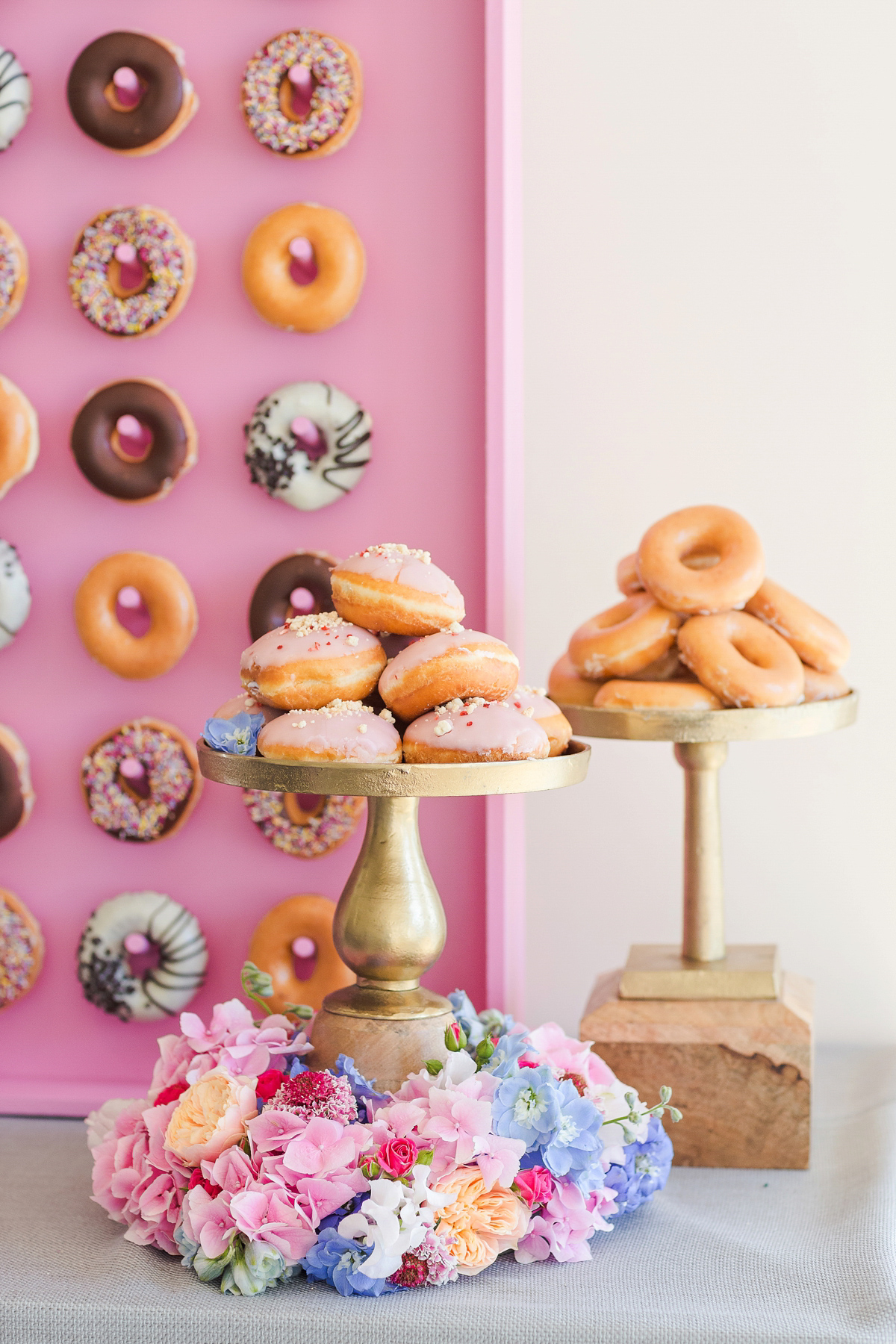 Donut walls and Liquid Nitrogen Ice cream bars! Kalm Kitchen are a brilliant catering company that we recommend through our littlebookforbrides.com. Here they demonstrate some of their creative catering ideas.