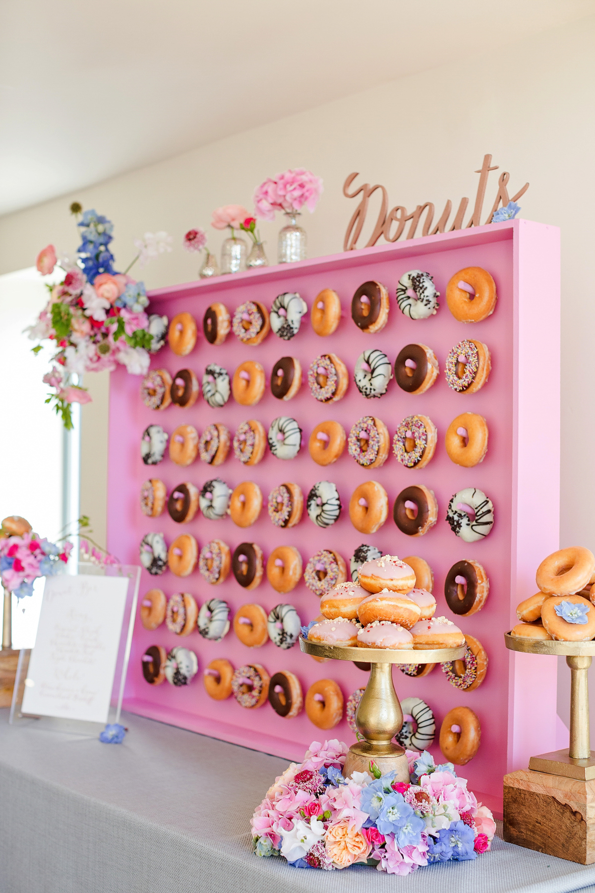 Donut walls and Liquid Nitrogen Ice cream bars! Kalm Kitchen are a brilliant catering company that we recommend through our littlebookforbrides.com. Here they demonstrate some of their creative catering ideas.