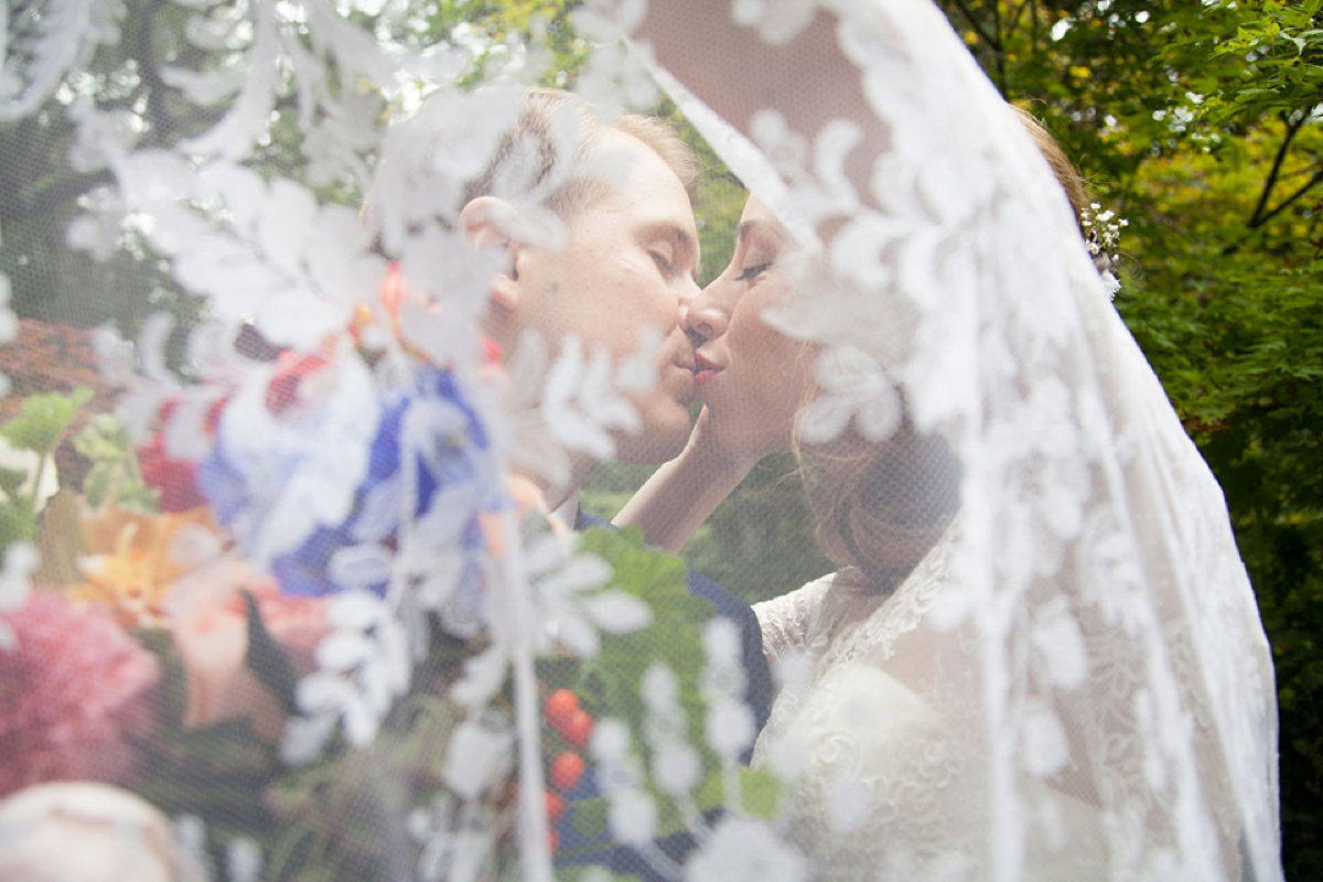 Catherine Deane and Lorie X bridal separates for a bright and colourful September wedding. Photography by Christina Cuevas.