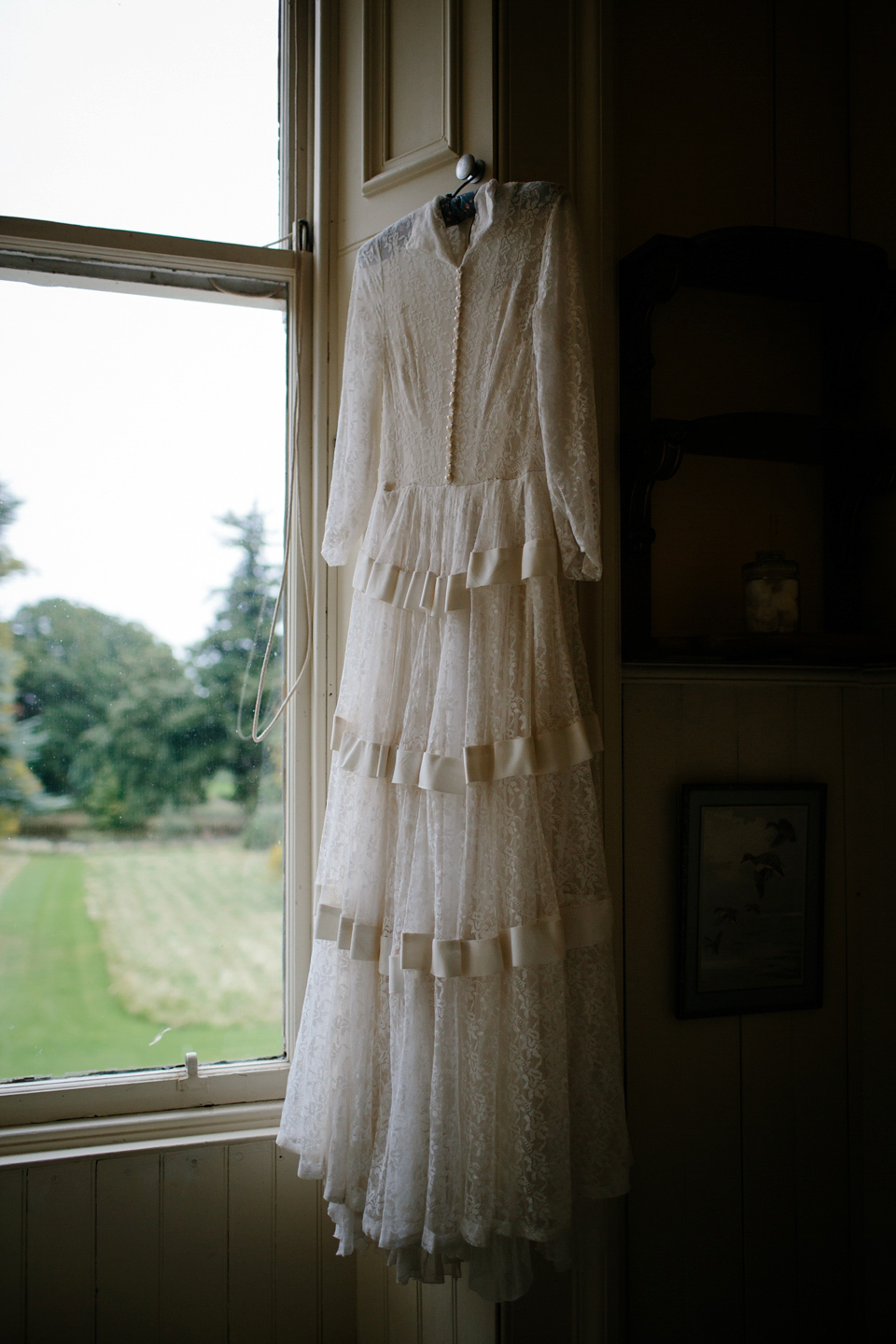 A Humanist woodland wedding for an ethereal, flame haired 1940's inspired bride. Photography by Caro Weiss, film by Sugar8.