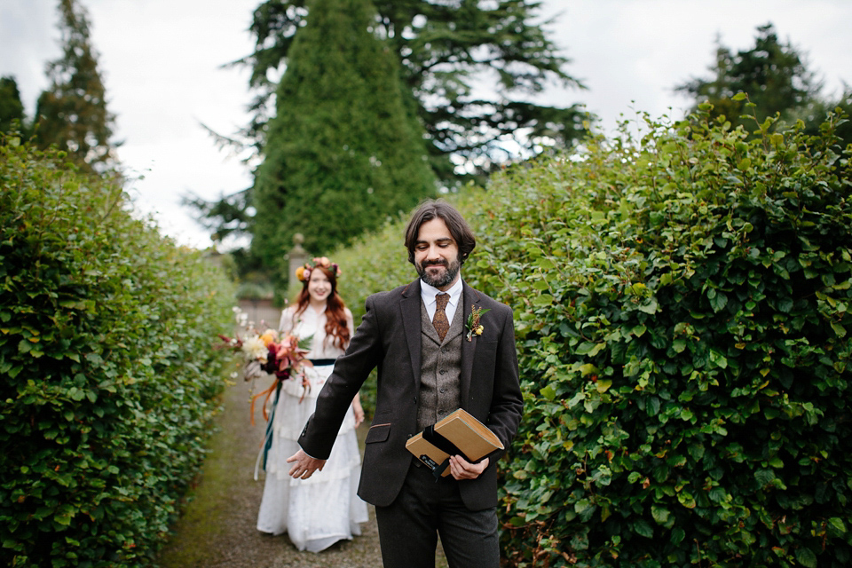 A Humanist woodland wedding for an ethereal, flame haired 1940's inspired bride. Photography by Caro Weiss, film by Sugar8.