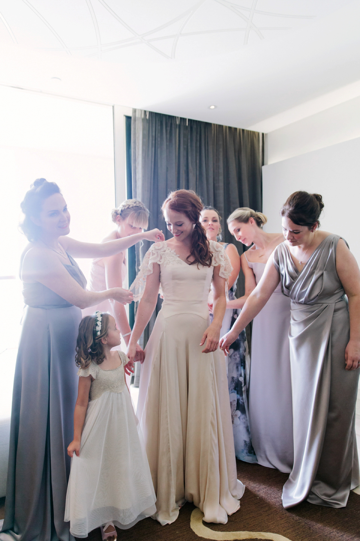 A House of Moirai dres for a stylish boho wedding in Abu Dhabi. Photography by Maria Sundin.