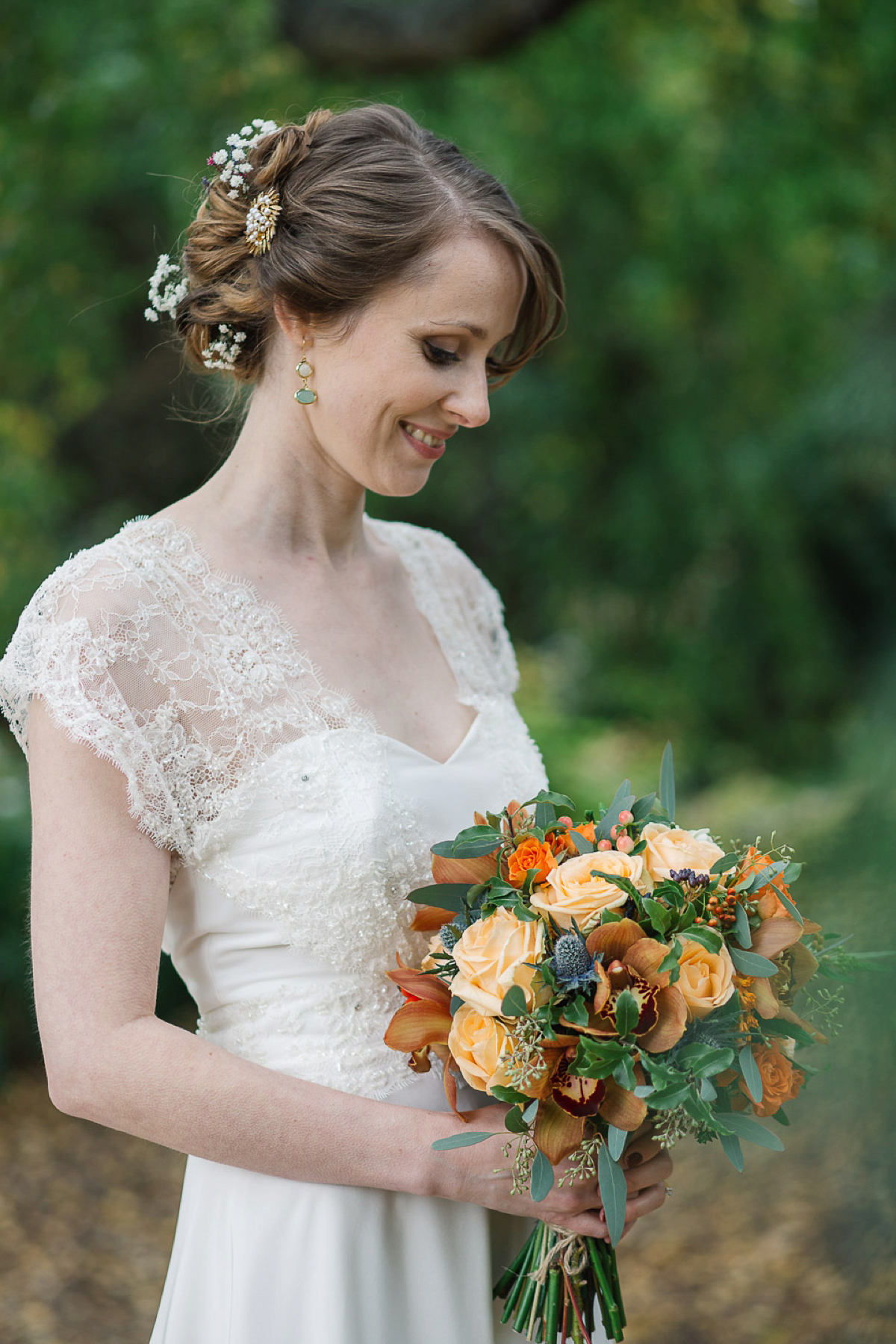 Julia wore a gown by Rowanjoy and a pair of green wedding shoes for her Royal Botanical Gardens wedding in Edinburgh. Photography by Jen Owens.