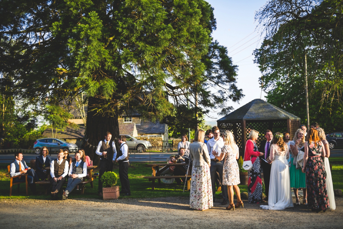 A rustic inspired North Yorkshire pub wedding. Images by Photography34.