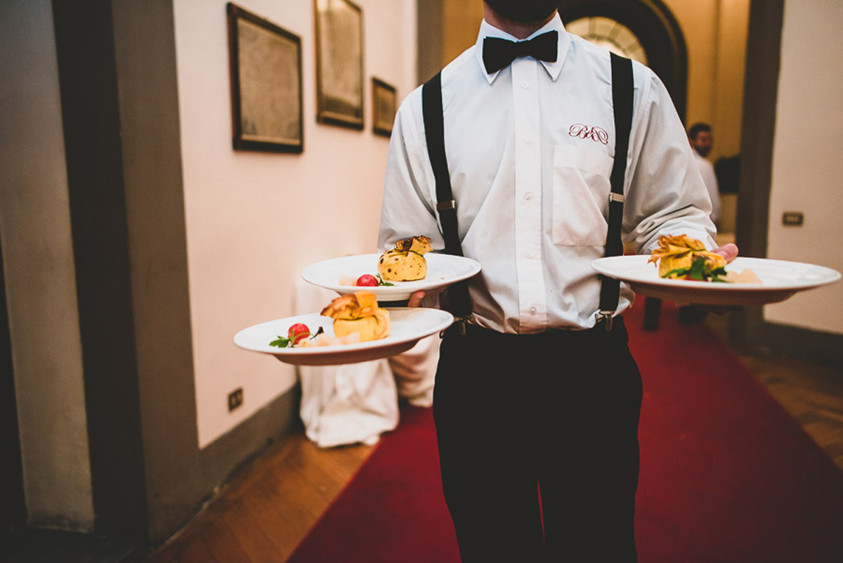 A multicural wedding in Florence, the bride is blogger @girlinflorence. Photography by Francesco Spighi.