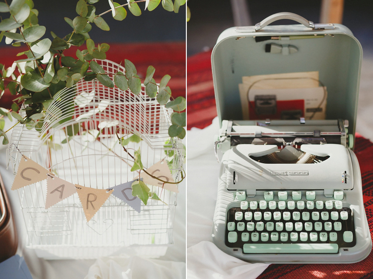 Bride Noga wore a vintage wedding dress for her modern festival wedding in the desert. Images by Echoes & Wildhearts Photography.