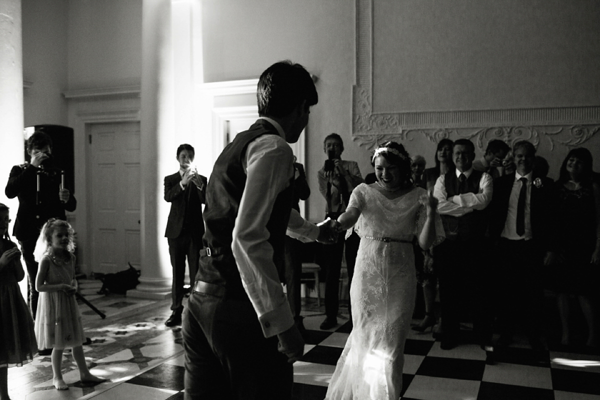 A 1920's and 1930's vintage inspired wedding. Photography by A Boy Called Ben.