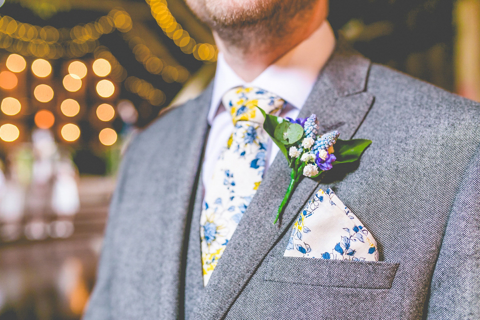 A handmade dress for a colourful and rustic, country barn wedding in the Spring. Images by ELS Photography. A handmade dress for a colourful and rustic, country barn wedding in the Spring. Images by ELS Photography.