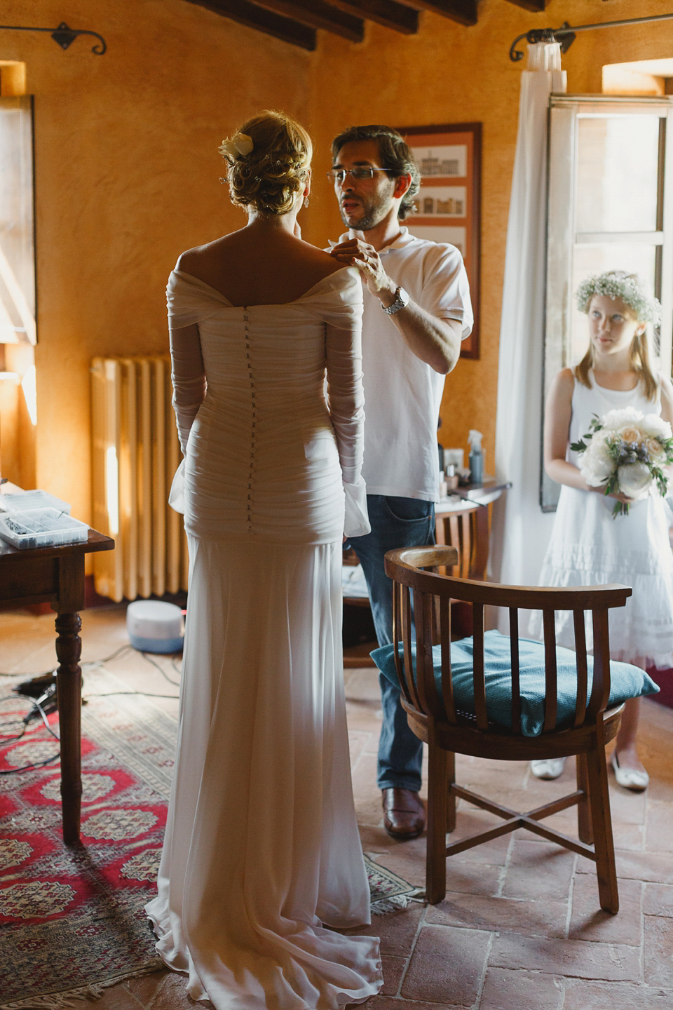 An elegant wedding in the Italian countryside. Images by Monika Photo Art.