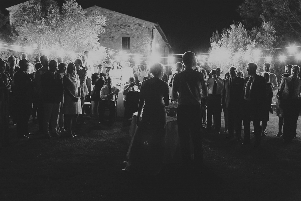 An elegant wedding in the Italian countryside. Images by Monika Photo Art.