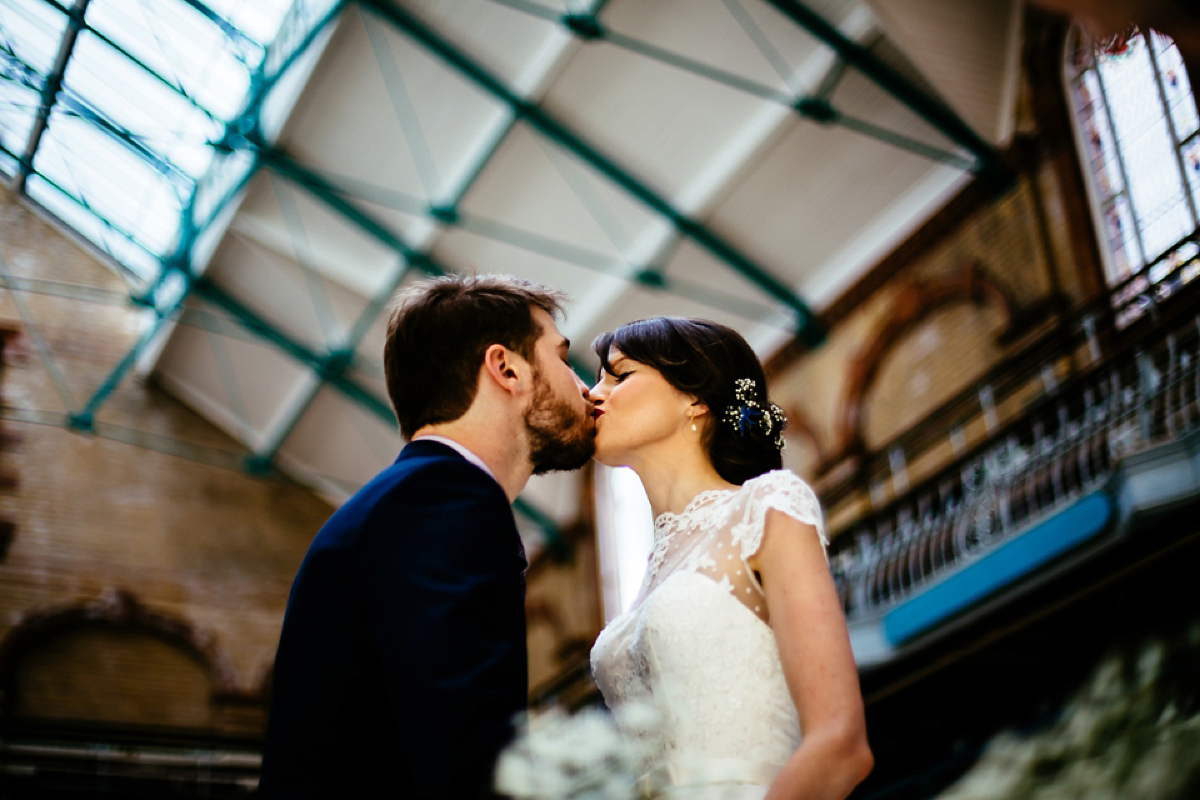 wpid438958 mooshki bride manchester victoria baths wedding 39