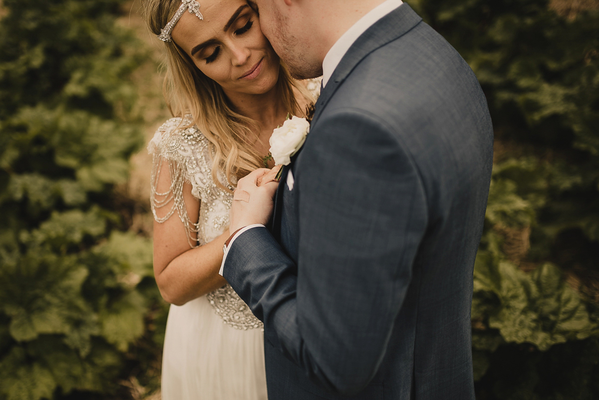 Bride Leona wears an Anna Campbell gown for her bohemian inspired wedding in Ireland. Photography by Tomasz Kornas.