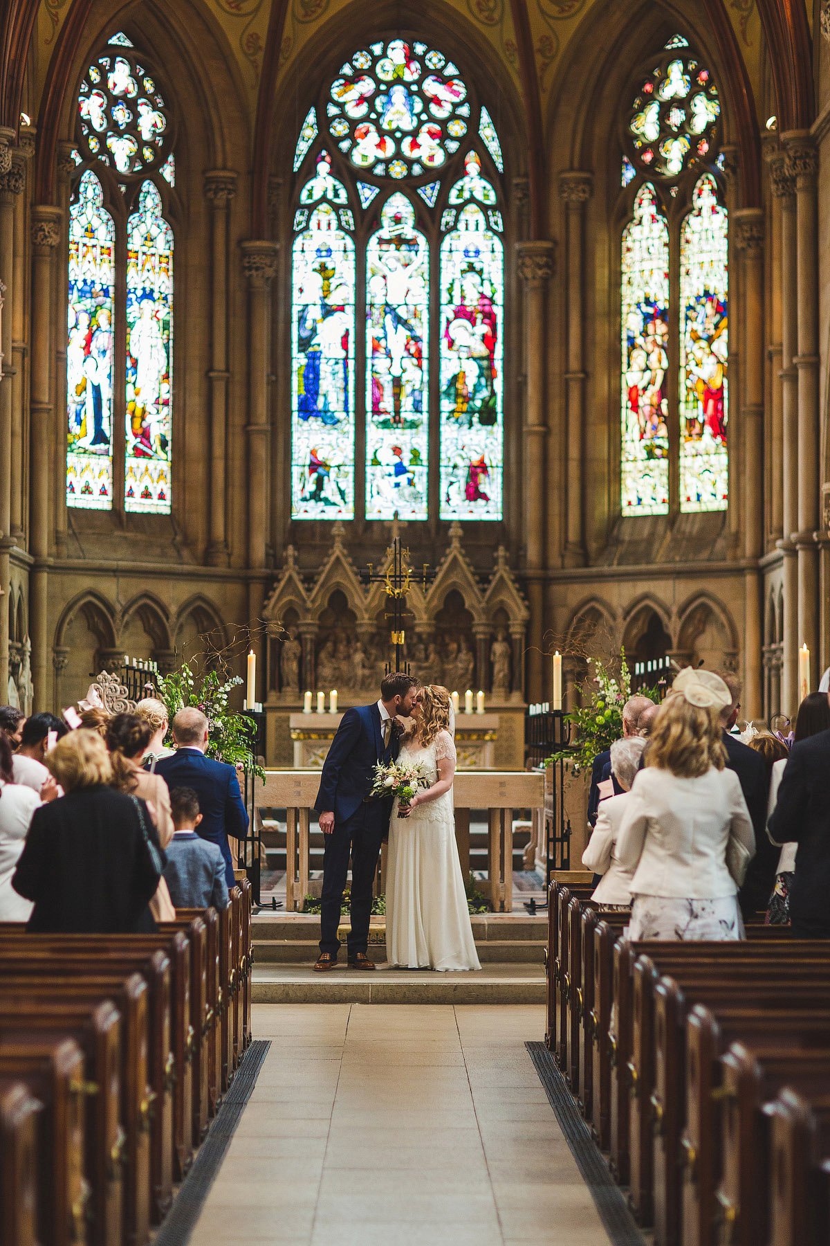 Jenny Packham and wildflower elegance for a Peak District Wedding in pastel shades. Images by S6 Photography.