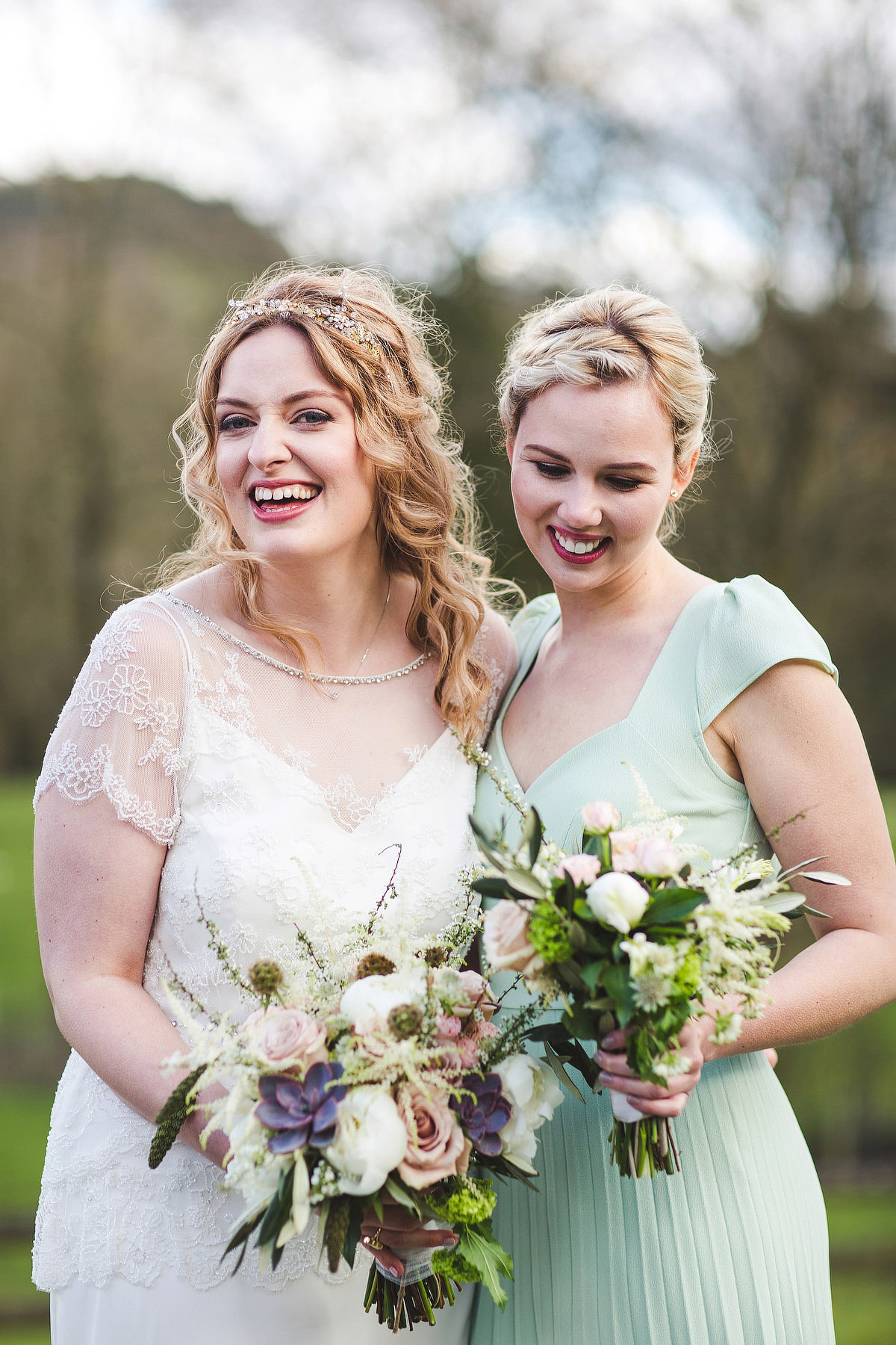 Jenny Packham and wildflower elegance for a Peak District Wedding in pastel shades. Images by S6 Photography.