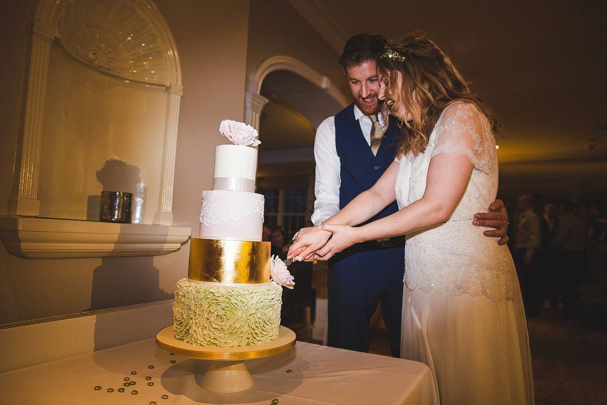 Jenny Packham and wildflower elegance for a Peak District Wedding in pastel shades. Images by S6 Photography.