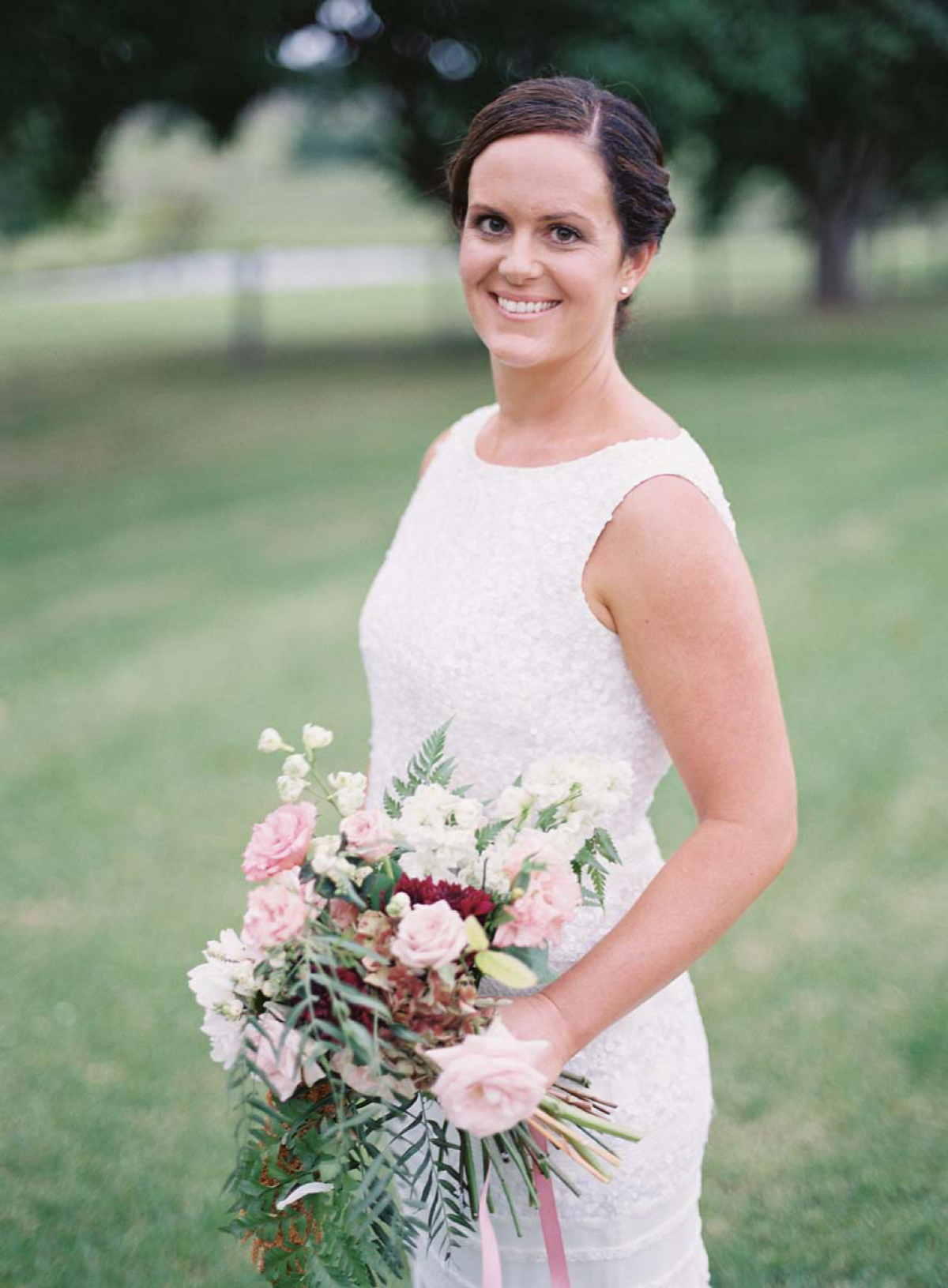 Rebecca wore a Karen Willis Holmes gown for her relaxed and romantic outdoor garden wedding in Australia. Photography by Mr Edwards.